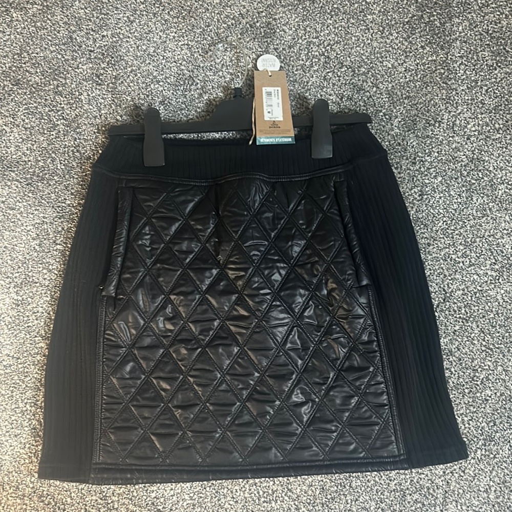 Black Prana Diva skirt, size medium